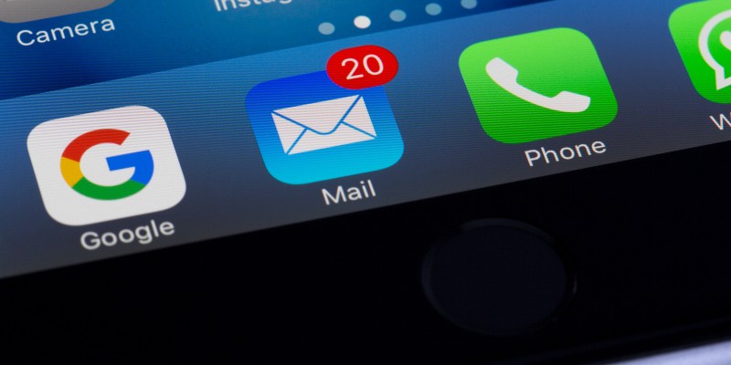 Phone email app showing 20 unread message notifications